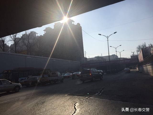 「两公布一提示」十一来临，附送拼假攻略，蜀黍执勤保畅通！