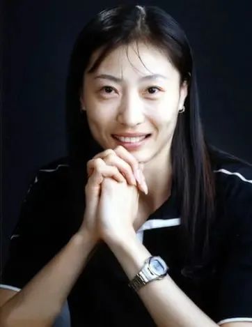 张宁的二婚老公：曲线救国成张宁丈夫，支持老婆挺着孕肚带队夺冠