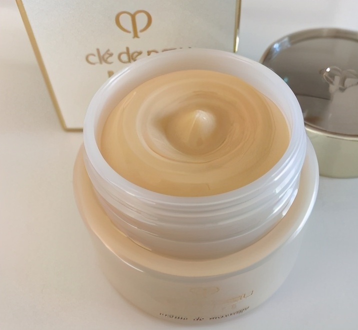 日本有什么好用的护肤品推荐,去日本必买的几款好用的护肤品