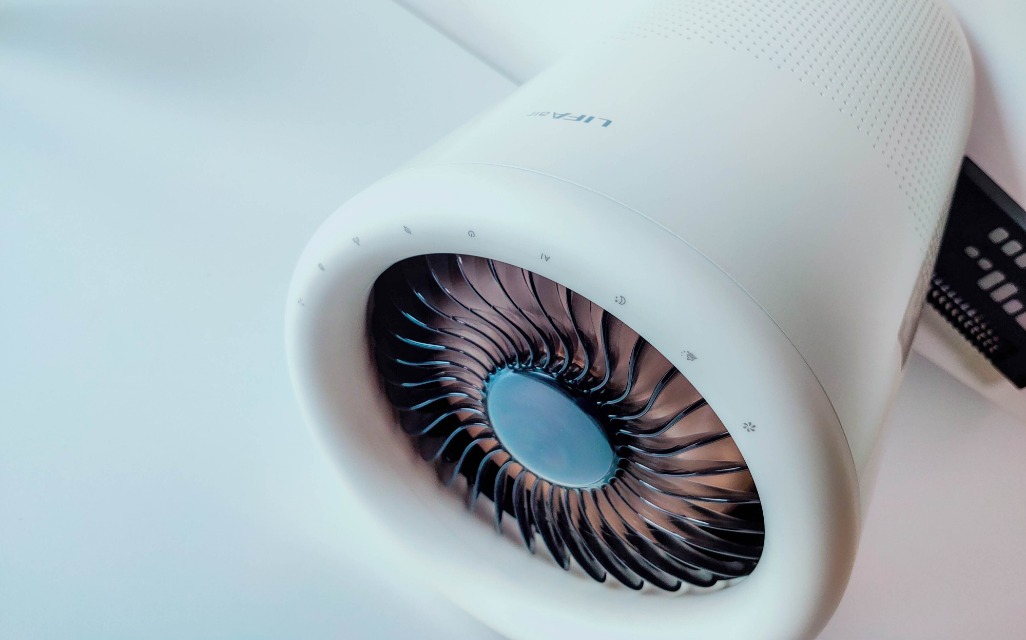 加湿器测评让我们告别冬日干燥,干燥的冬季加湿器选哪款