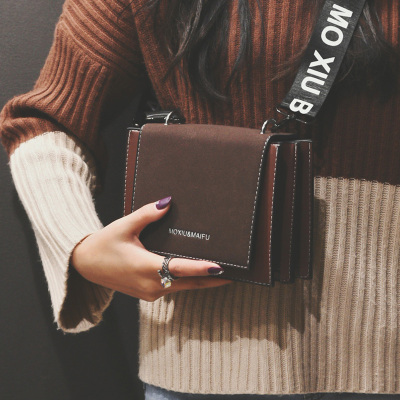 包包小众高级感ins风小方包,新款时尚百搭包包棕色