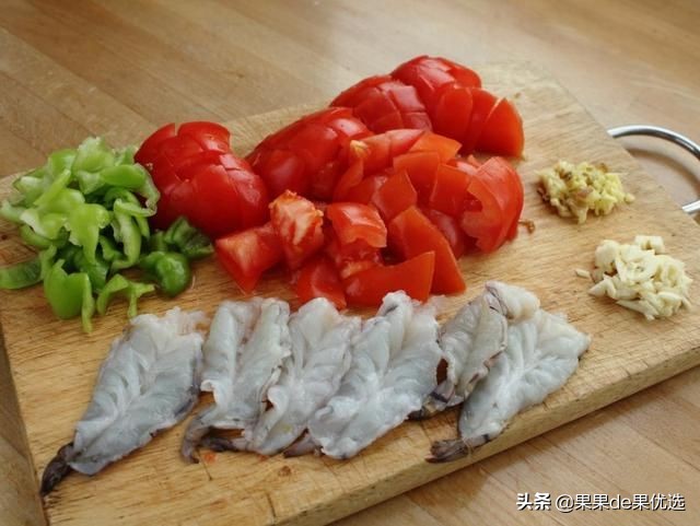 番茄虾仁怎么做才好吃又简单视频,番茄炒虾仁怎么做好吃又方便