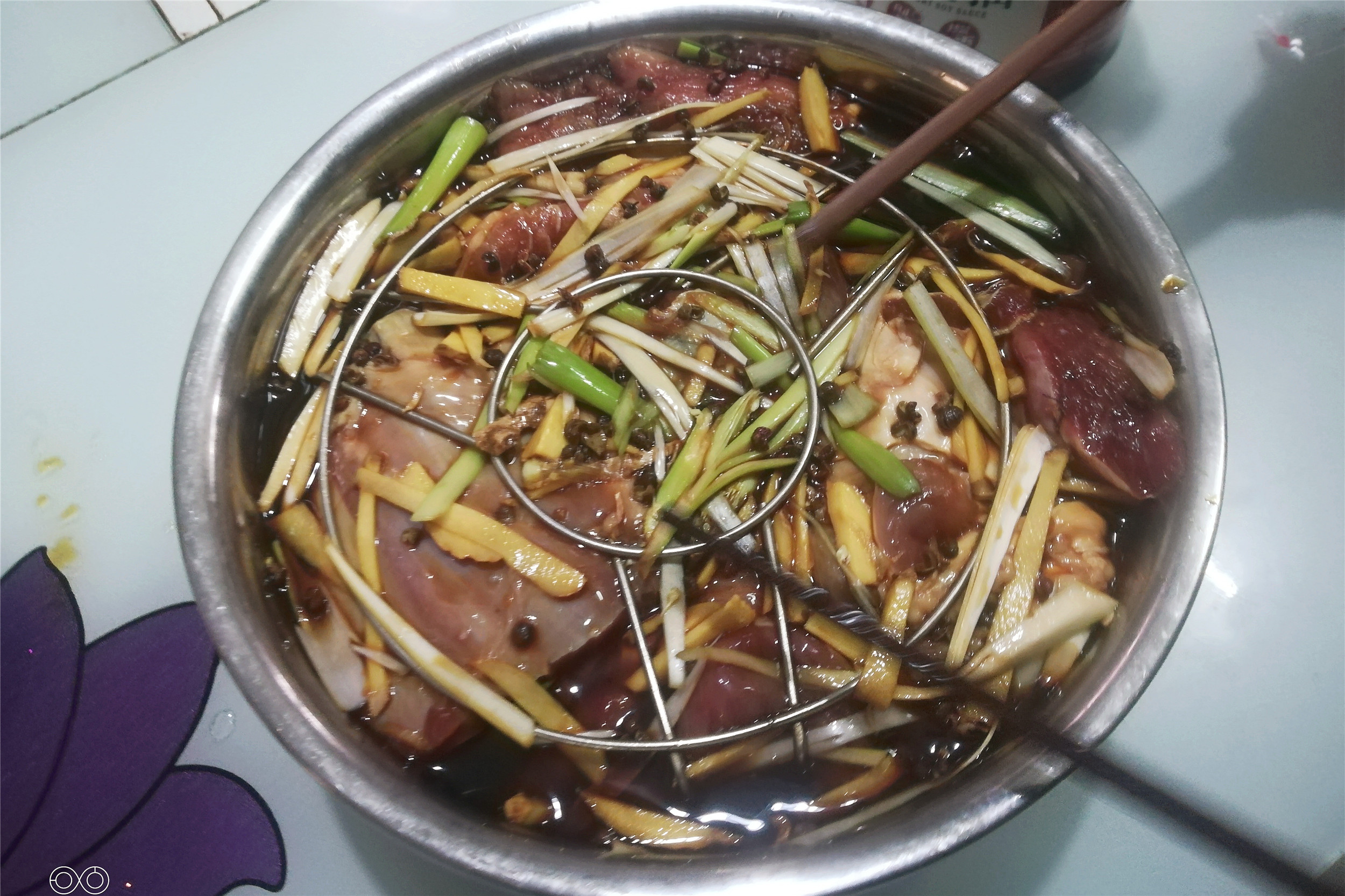 做卤牛肉，我家用了20多年的配方，牛肉酥软不缩水，有嚼头不塞牙