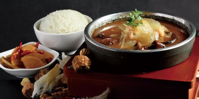 翅塘里落户青岛保利广场让轻奢口感不再遥不可及