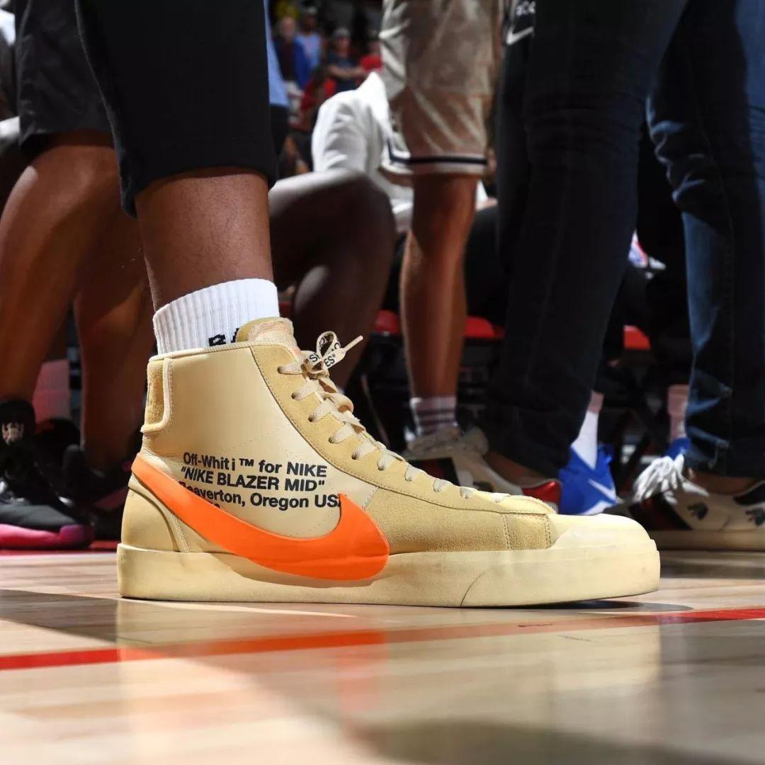 安东尼的球鞋为什么那么贵,安东尼上脚垃圾鞋