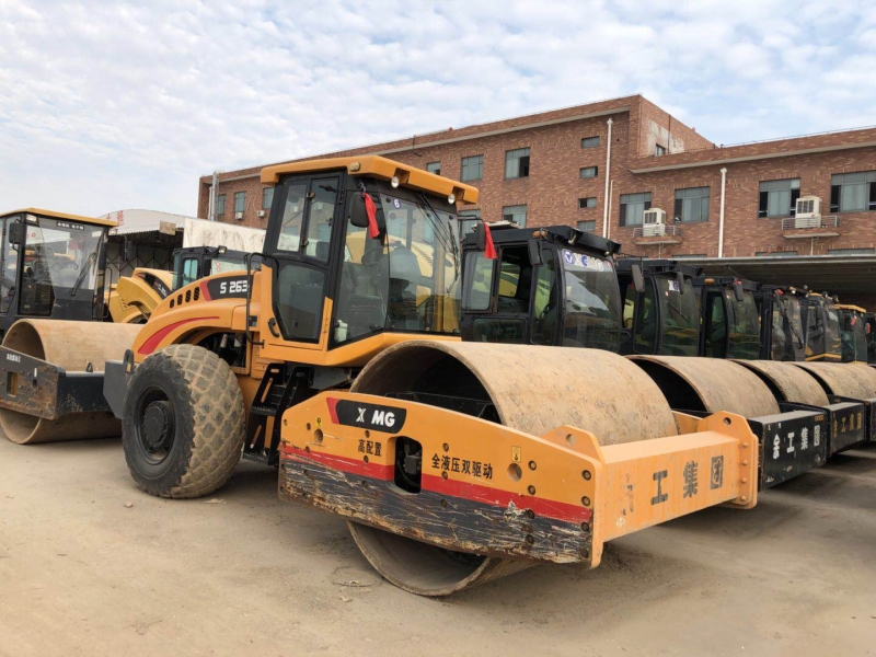 二手22吨压路机哪里卖价格便宜,二手徐工22吨振动压路机价格