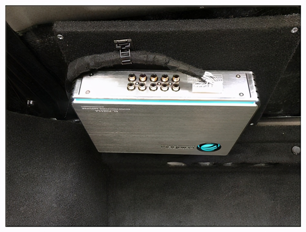 昆山汽车音响改装，宝马730音响升级德国蓝宝