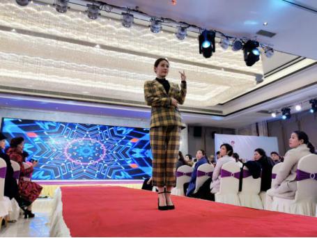 共享美衣:服装界“华为”登陆襄阳,云上衣橱走进万家