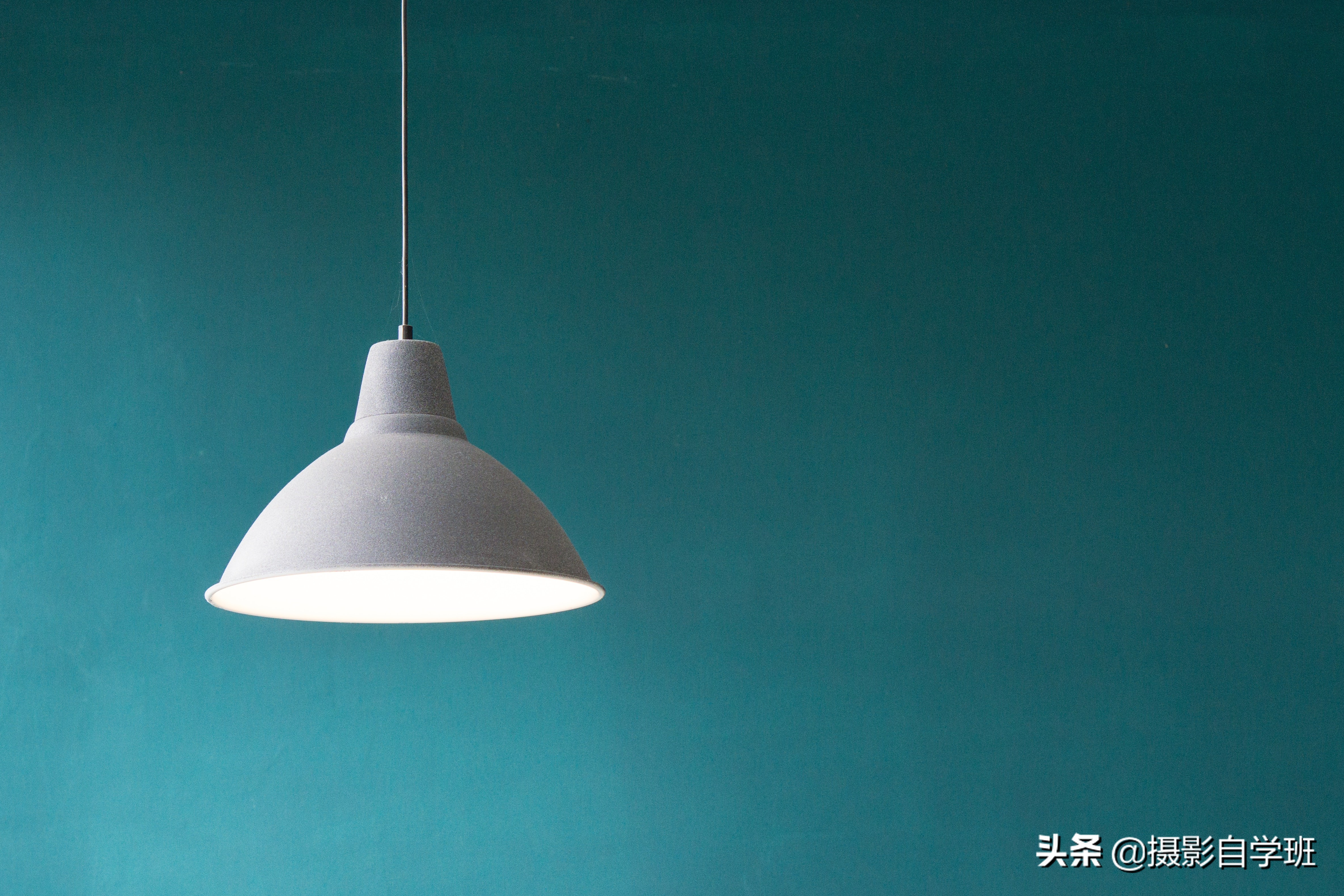 家里的灯可以变颜色,家里的灯还能这样拍