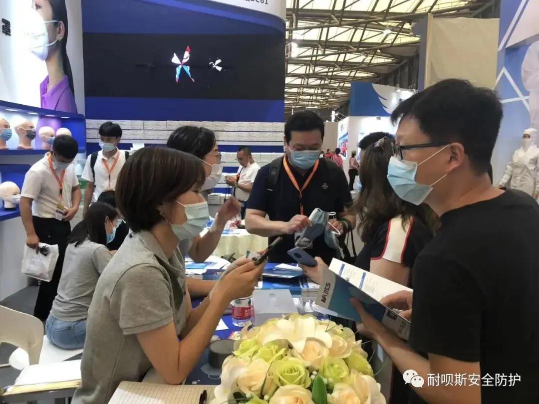 乘风破浪的基层工作者,乘风破浪的维和军人