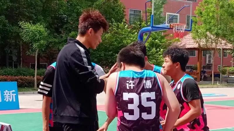 二七区篮球联赛,二七区初中篮球比赛八十二中