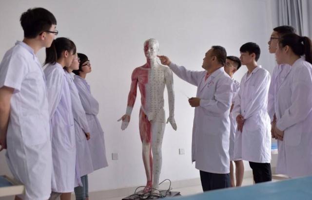 医学比较好的三本,这3个医学类专业听起来很鸡肋