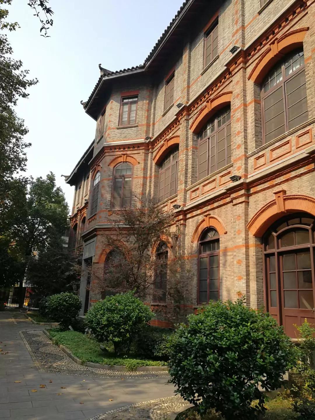 怀念八八年实习过的绍兴二院小阁楼——