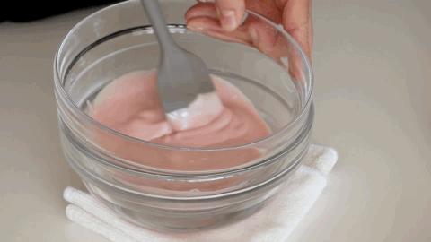 只用3种原材料，就能做出来的高颜值粉红巧克力！送人超级合适