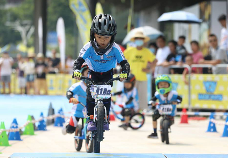 萌骑士第一季1集,萌骑士一到五季讲解