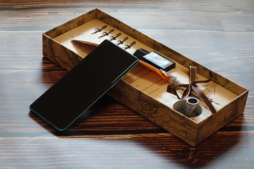 一加8手机到底值不值得入手？全方位实测体验，用事实说话