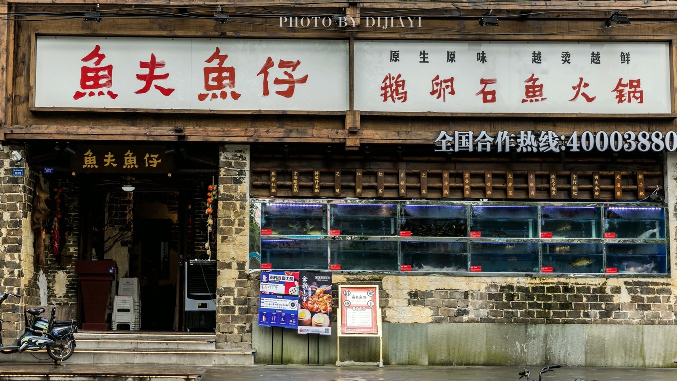 成都人气最旺的网红美食了解一下,成都万年场美食网红店