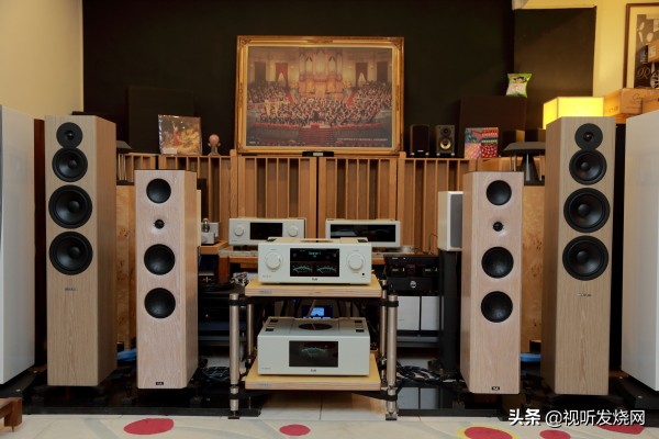 网络串流*放播**的救星：上峰音响试听SOtMsNH-10G网络交换器