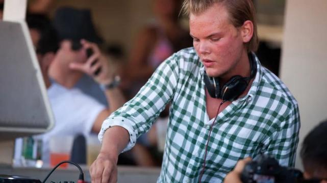 avicii纪念会2022,纪念avicii音乐会完整版