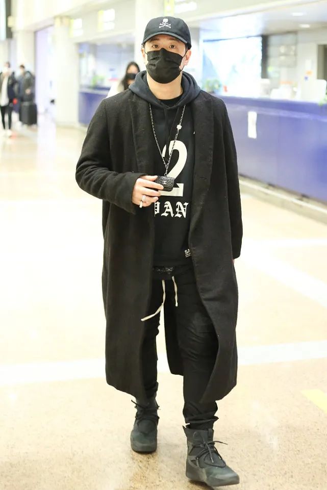 潘玮柏同款着迷粉色外套,潘玮柏大衣