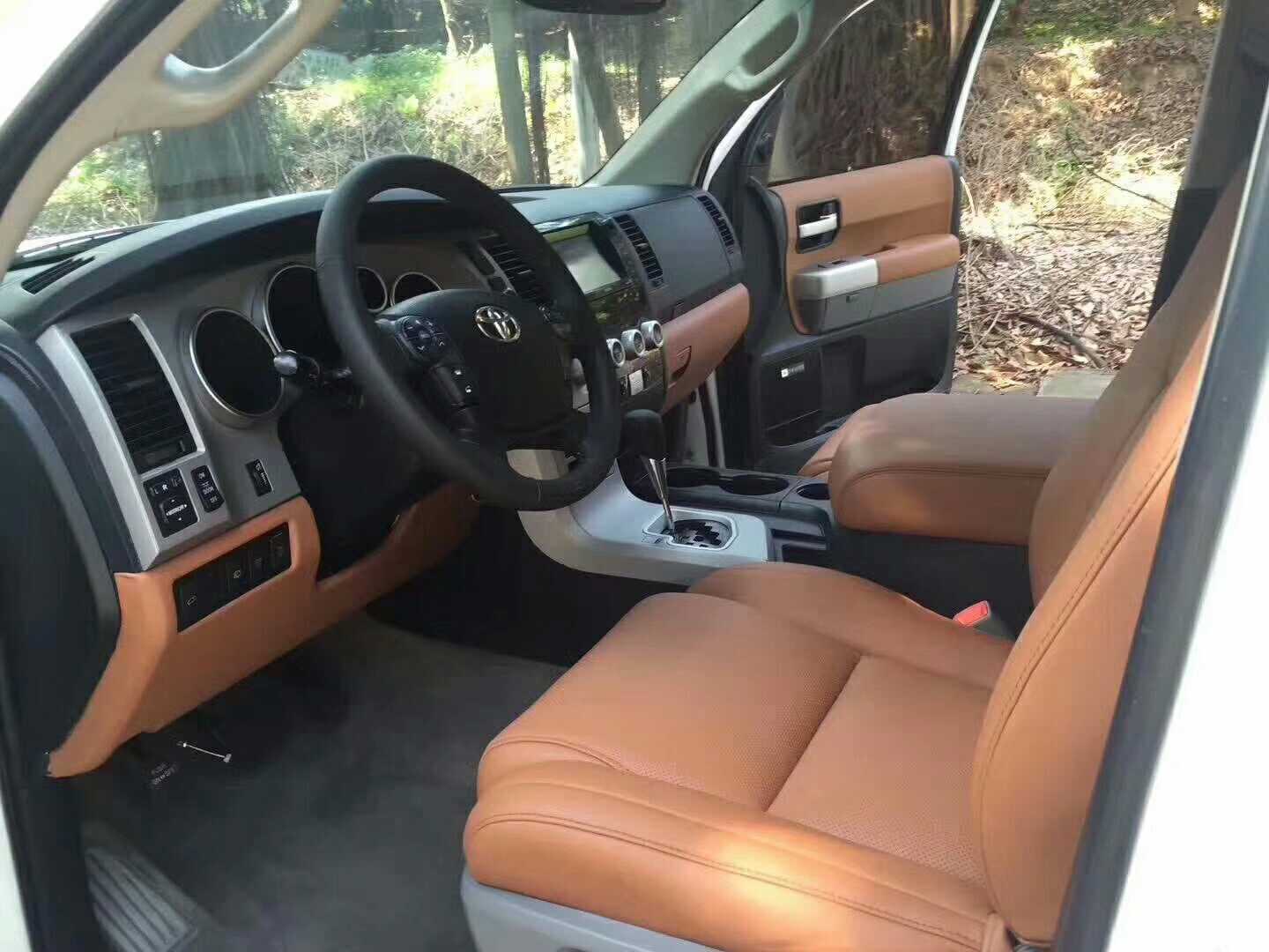 100万的丰田红杉有多霸气,被遗忘的巨兽