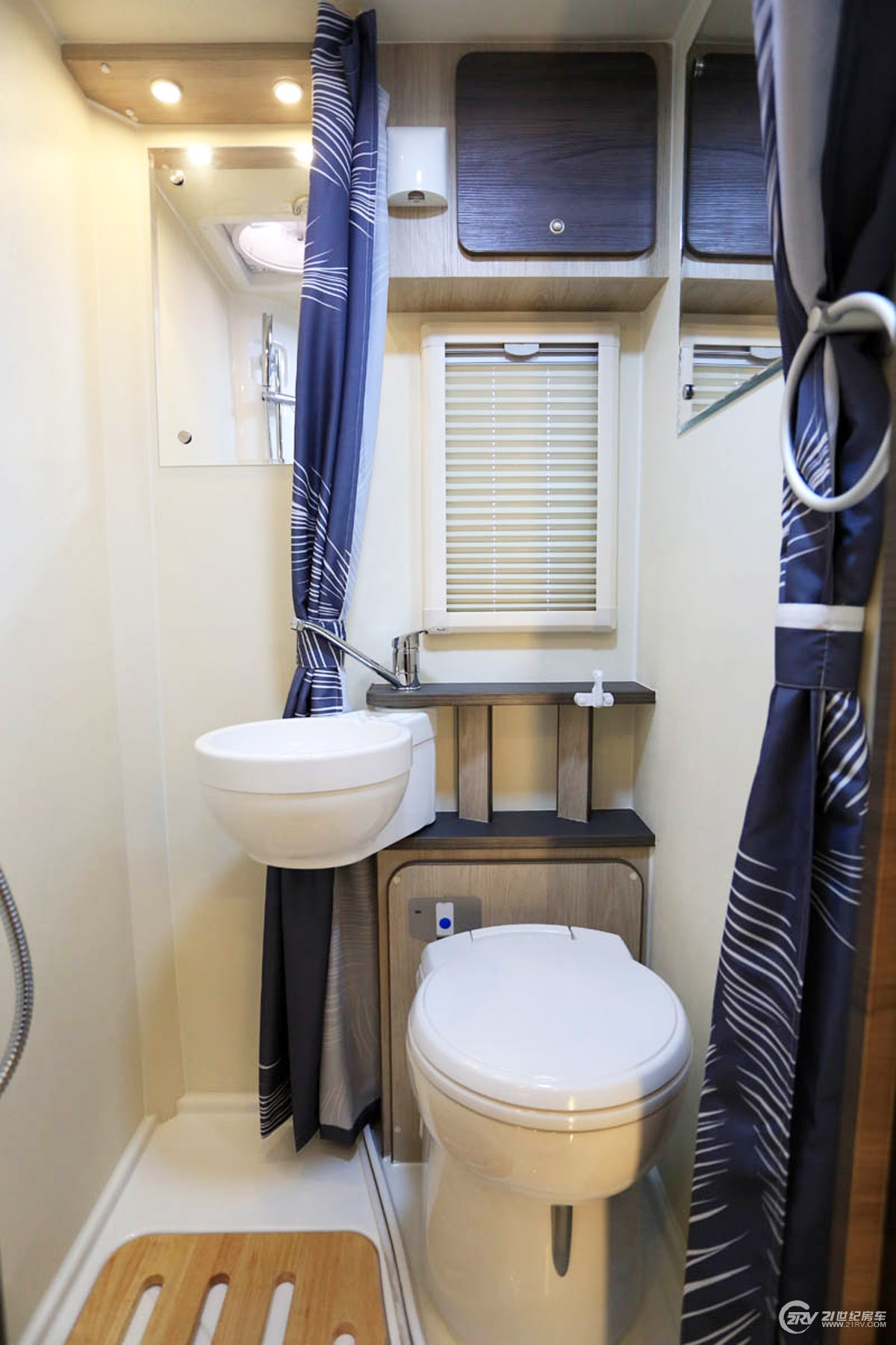 亚特b型房车最新款,10年的房车