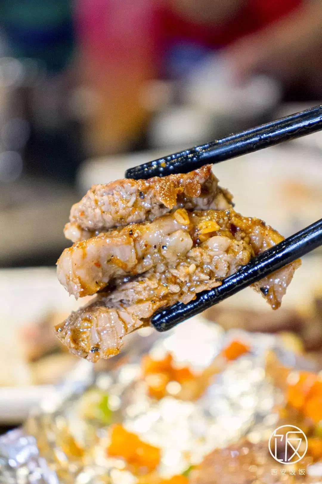 铁板多次烧红会怎么样,铁板上面放油一烧就蒸发了