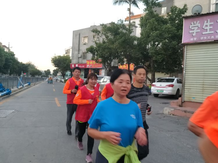 魅力深马,微马同行!六约微马助力深圳国际马拉松