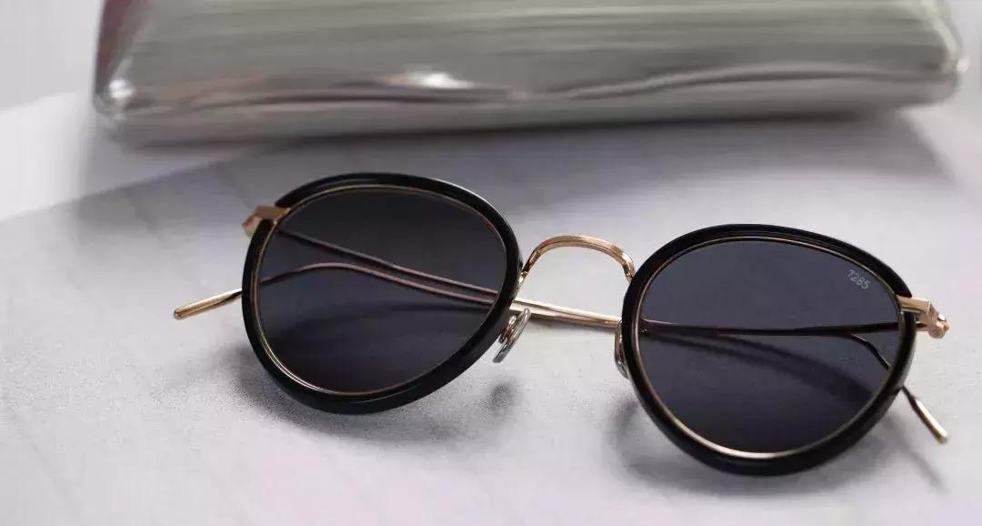 太阳镜最佳戴法,智能穿戴太阳镜