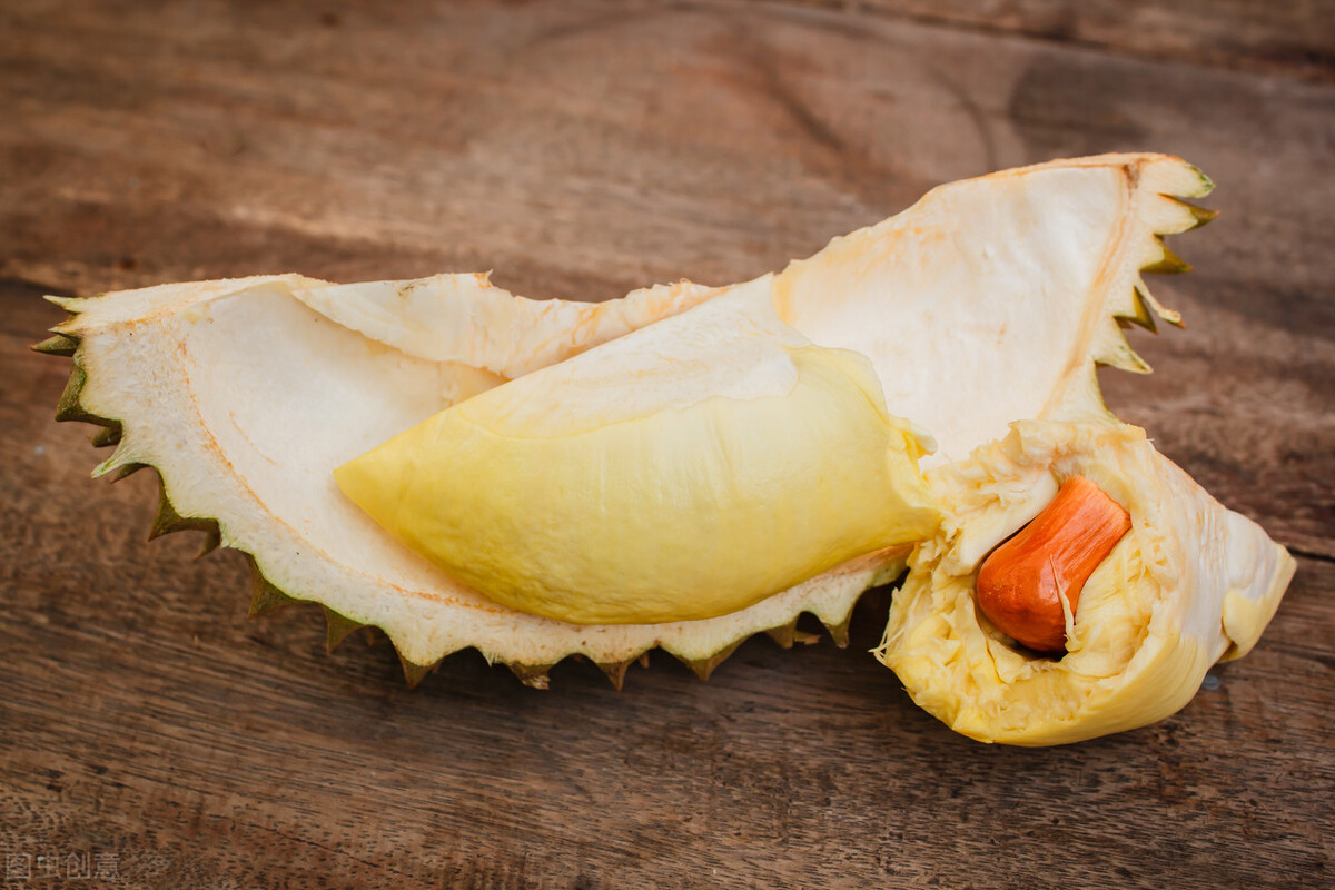 熟榴莲重还是青榴莲重,熟了的榴莲