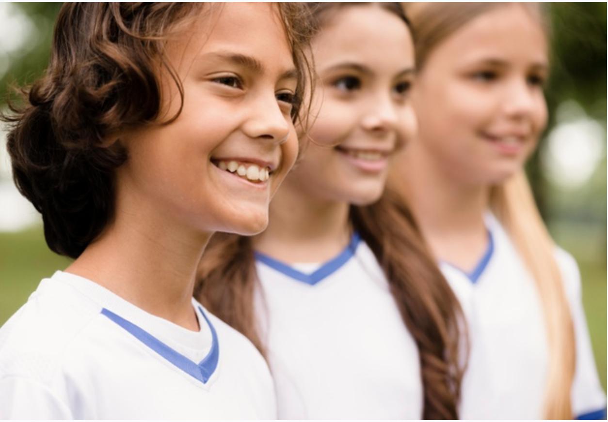 男孩脚踢幼童后续处理,小孩脚踢别人被摔事件