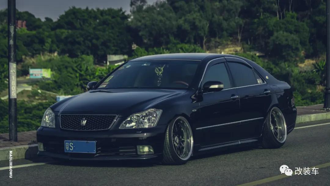 12代皇冠质感相当于现在的什么,最经典一款12代皇冠