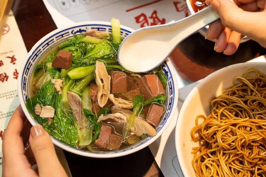 上海面馆沪西老弄堂地址,上海闸北区十大人气面馆