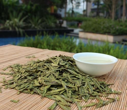 如何正确喝绿茶不伤胃,怎样避免常喝绿茶伤胃