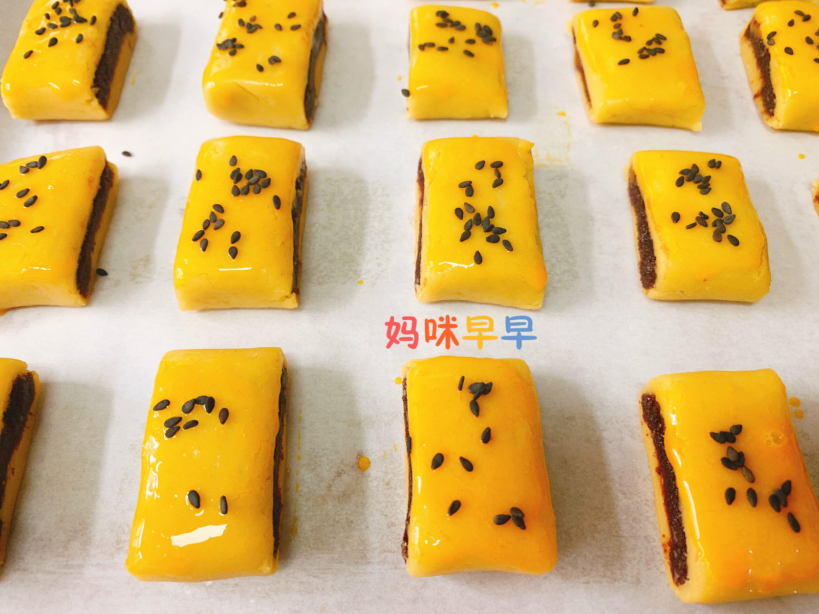 一碗面粉一个鸡蛋做出桃酥,一碗面粉一碗花生做桃酥