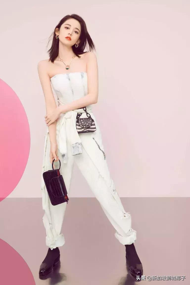 新加坡首位被环球签约艺人,新加坡形象代言人