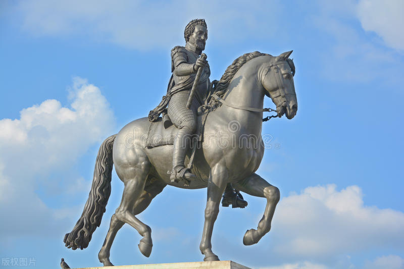 骆新：对待经典文本，我们只会匍匐在地磕头、磕头、再磕头