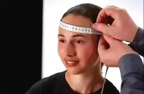 温州骑车男子后空翻摔倒在地？这个动作，一定要做好！