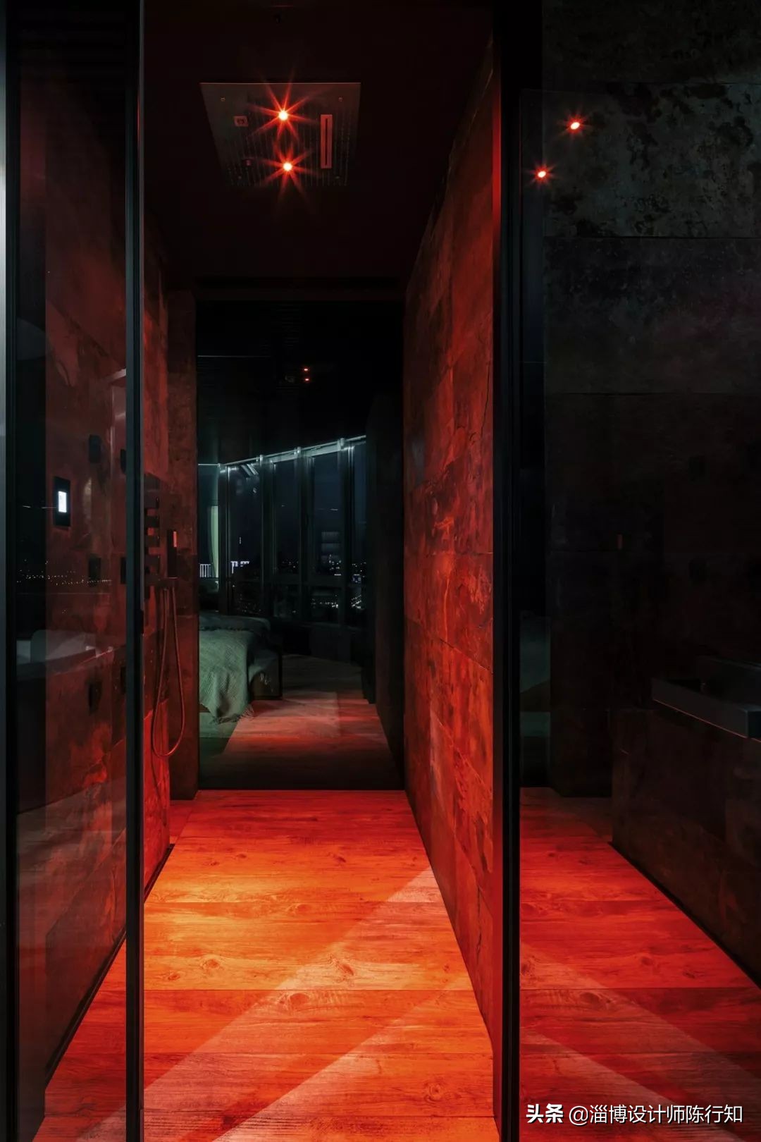 旋转楼梯有没有高端一点的,旋转楼梯适合轻奢风还是新中式