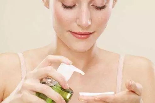 痘痘的相关问题,关于痘痘小常识