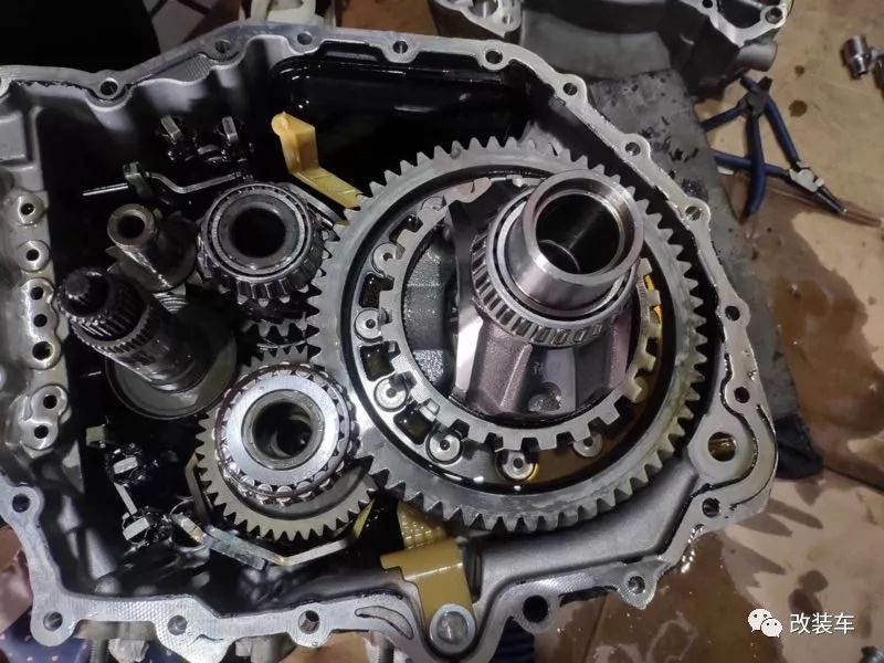 奥迪a3升级17款前杠,奥迪a335tfsi改装