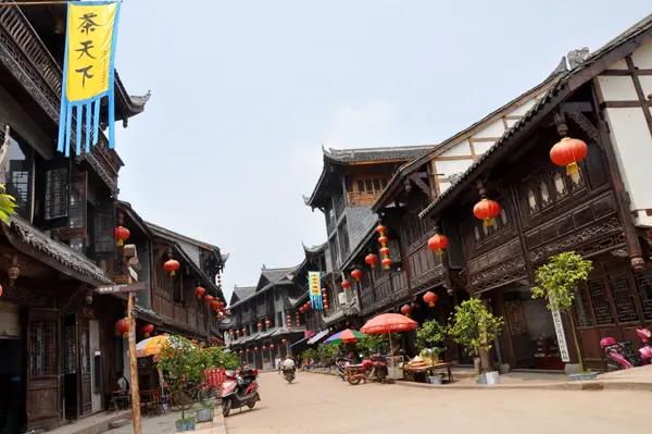 这个川中第一古镇仙气逼人，据说来过的女子回去之后都变漂亮了！