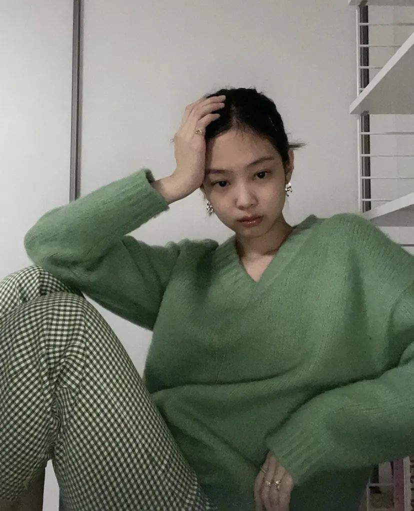 jennie甜酷风穿搭,jennie新造型lisa同款穿搭