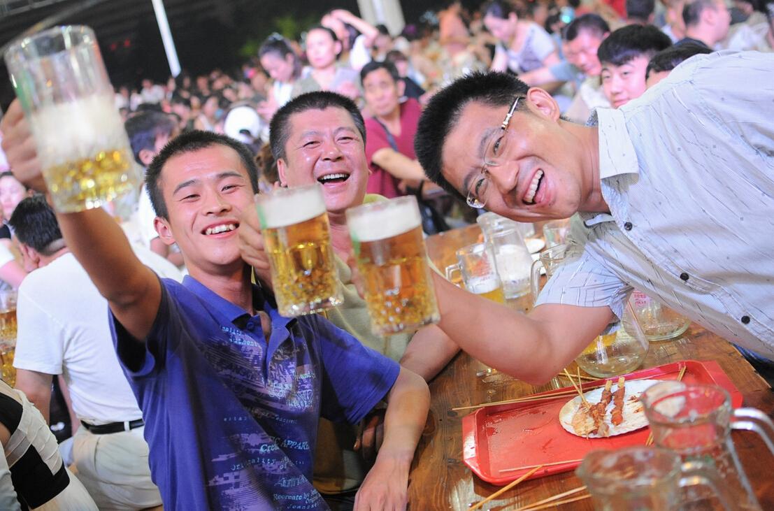 青岛啤酒用的哪里的水,青岛自来水啤酒