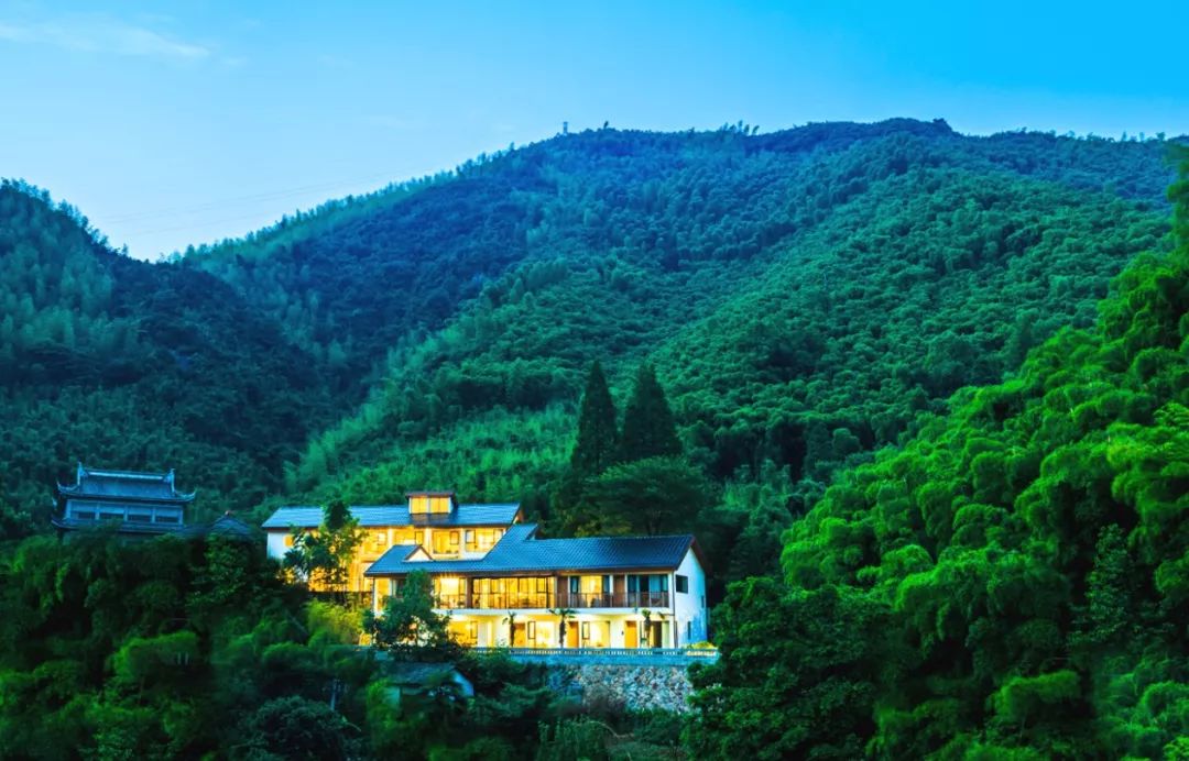 莫干山蕨宿温泉美宿抖音团购,莫干山最有设计感的民宿