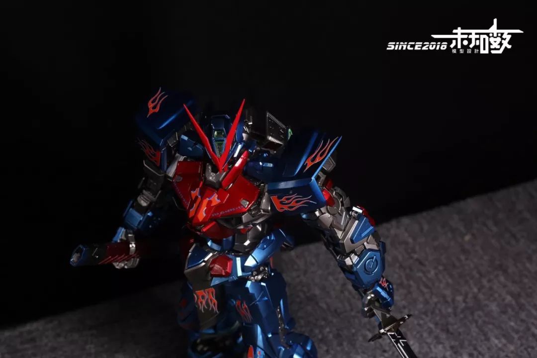 pg异端高达造型,红异端pg高达