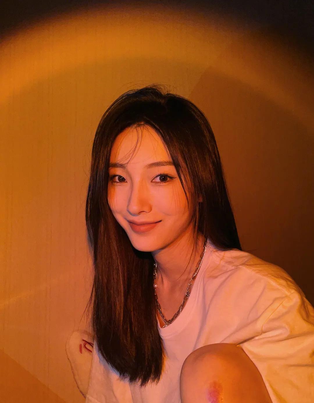 你明明长得很美为什么合照不好看,你明明长得好看为什么就是不上镜