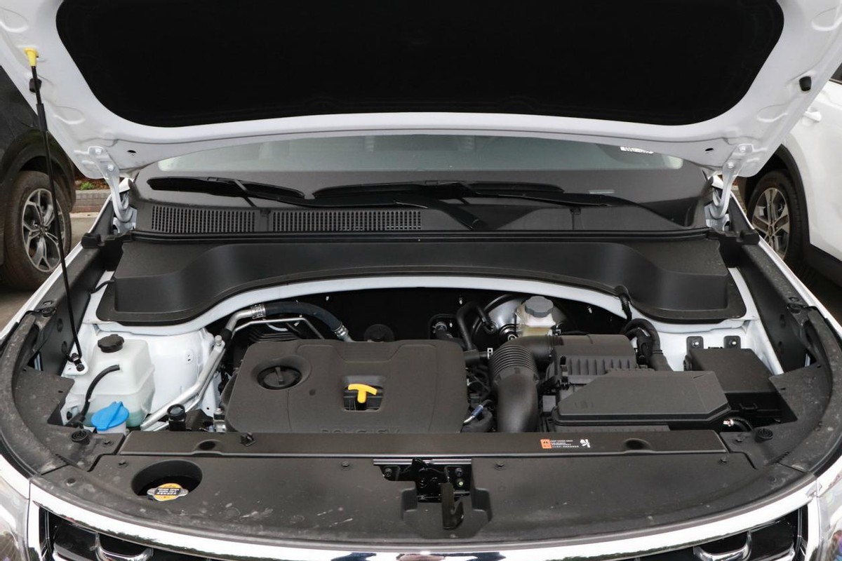 15万预算买啥车不会后悔？这几款车省心耐用动力强，国产合资都有