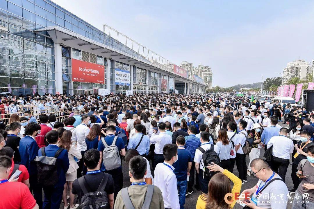 派迪茵足球训练,派迪茵校园足球