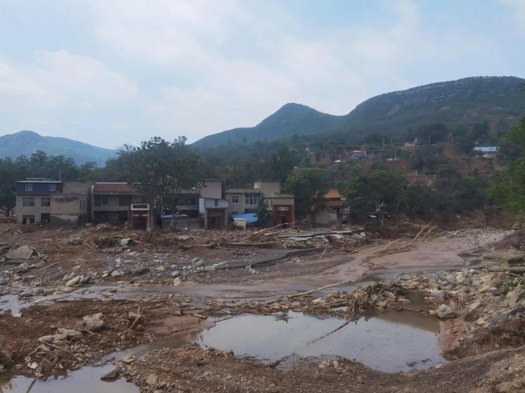 微光汇聚终成灿阳—郑州市中原区汝河新区小学积极助力灾后重建